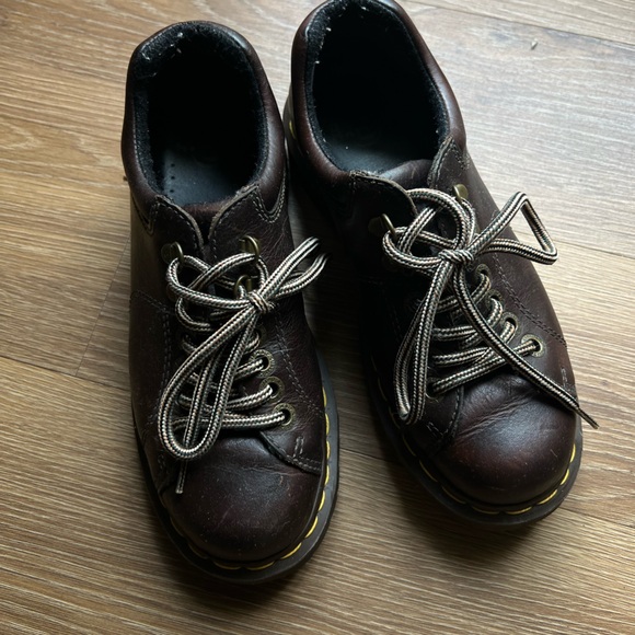 Dr. Martens vintage Oxfords
